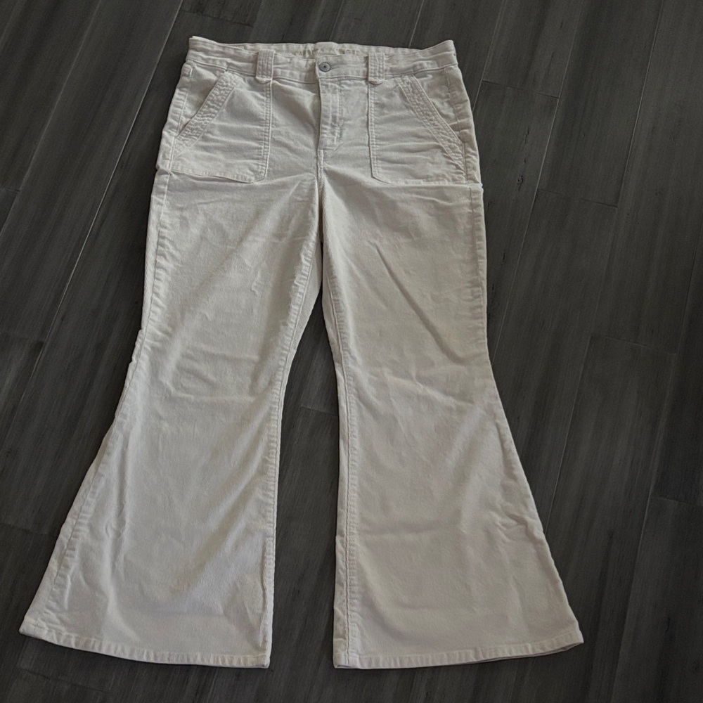 American Eagle Outfitters Cream Wide Leg Jeans